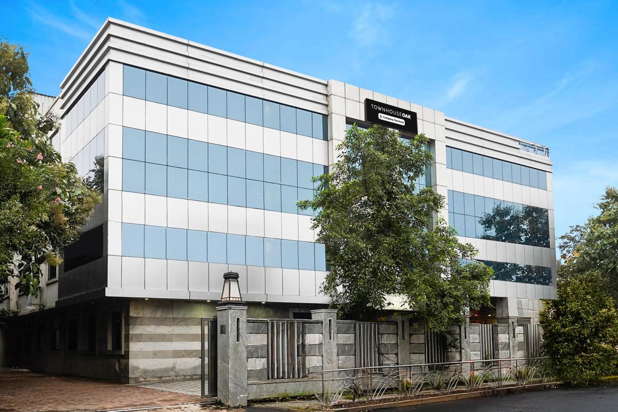 Super Townhouse Oak Alandur Near Chennai Airport Formerly Vijay Park 외부 사진